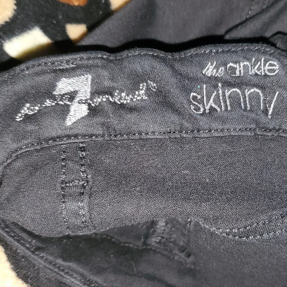7 for All Mankind B Air Ankle Skinny Jeans - Picture 6 of 11